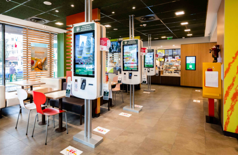 McDonald’s a investit 330.000 euro în digitalizarea restaurantului de tip Drive-Thru din Buzău