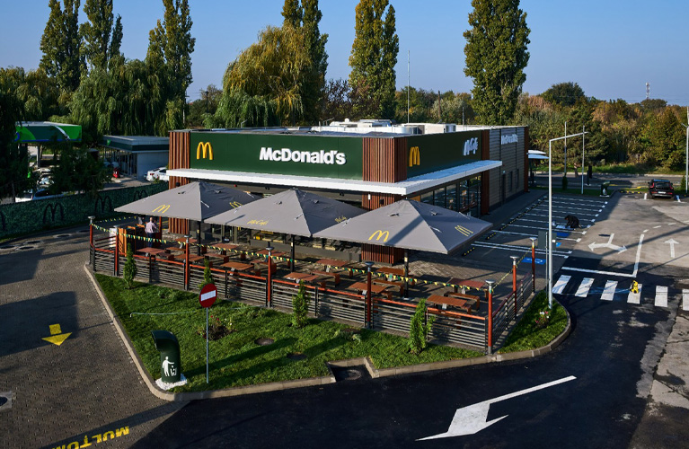 McDonald’s în România a depășit pragul de 2 miliarde de lei în vânzări, în 2024