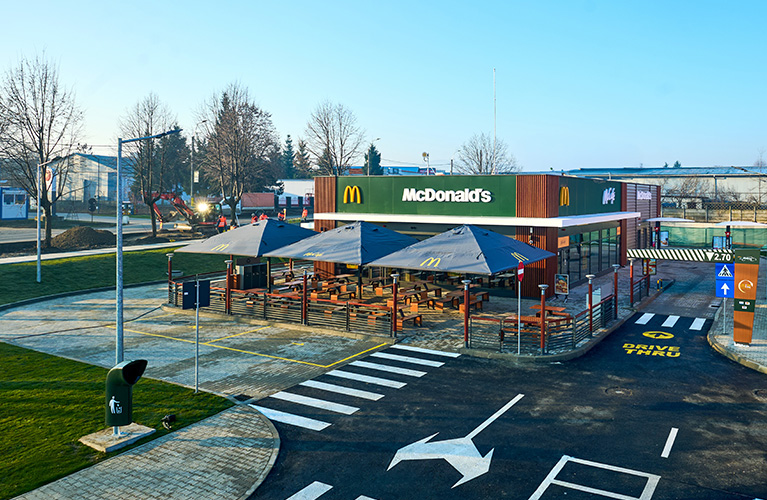 McDonald’s® inaugurează cel de-al treilea restaurant din Bacău